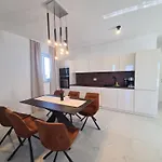New Angelo 2025, Family And Pet Friendly *
