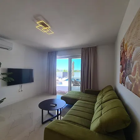 New Angelo 2025, Family And Pet Friendly Villa Privlaka (Zadar)