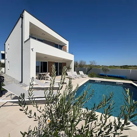 New Angelo 2025, Family And Pet Friendly Privlaka (Zadar)