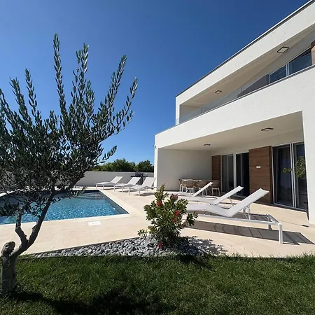 New Angelo 2025, Family And Pet Friendly Villa Privlaka (Zadar)