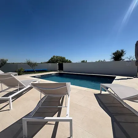 New Angelo 2025, Family And Pet Friendly Villa Privlaka (Zadar)