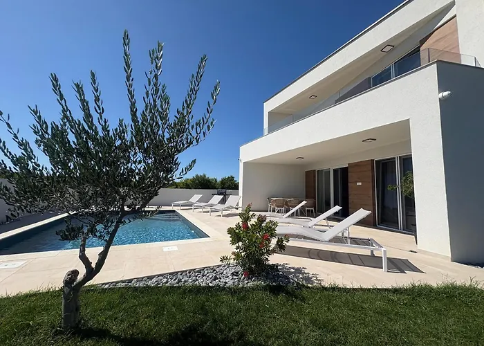 New Angelo 2025, Family And Pet Friendly Villa Privlaka (Zadar)